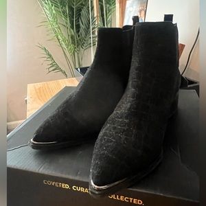 Mark Fisher Limited Edition Yale Chelsea Boot in Black Snake Skin Suede. size 7